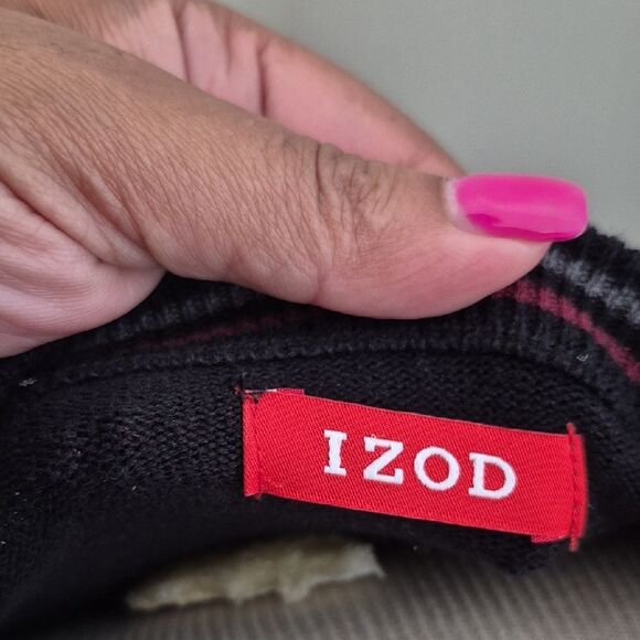Izod Black V-Neck Vest - Picture 2 of 16
